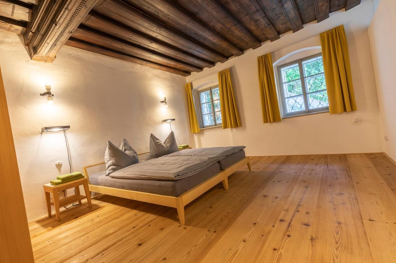 Schwarzes Haus Ybbsitz Exterior foto