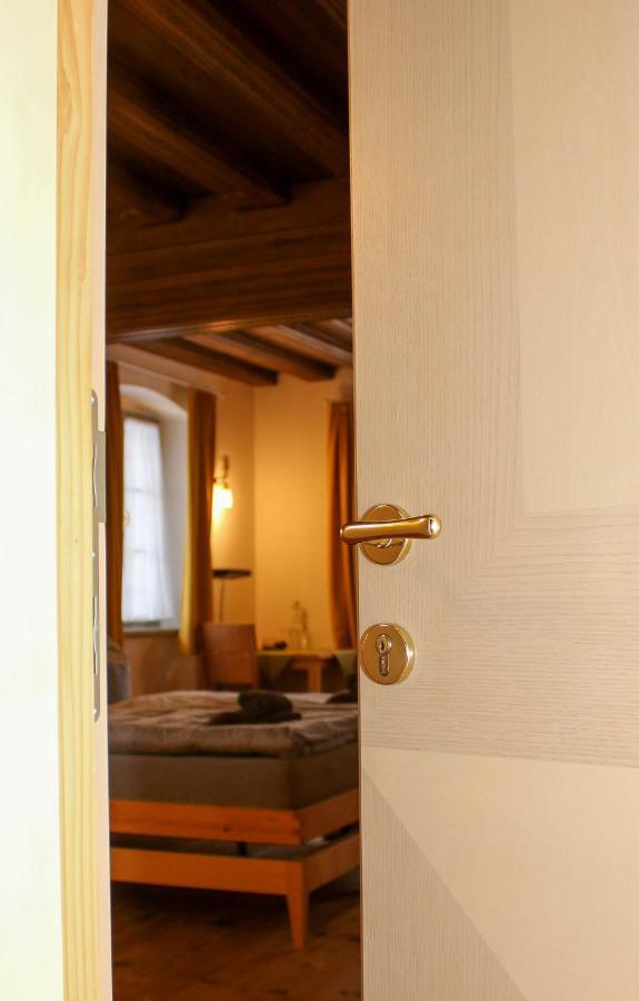 Schwarzes Haus Ybbsitz Exterior foto